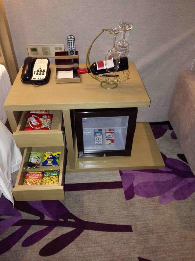Lavande Hotel Foshan Yiwu Commodities City Eksteriør billede