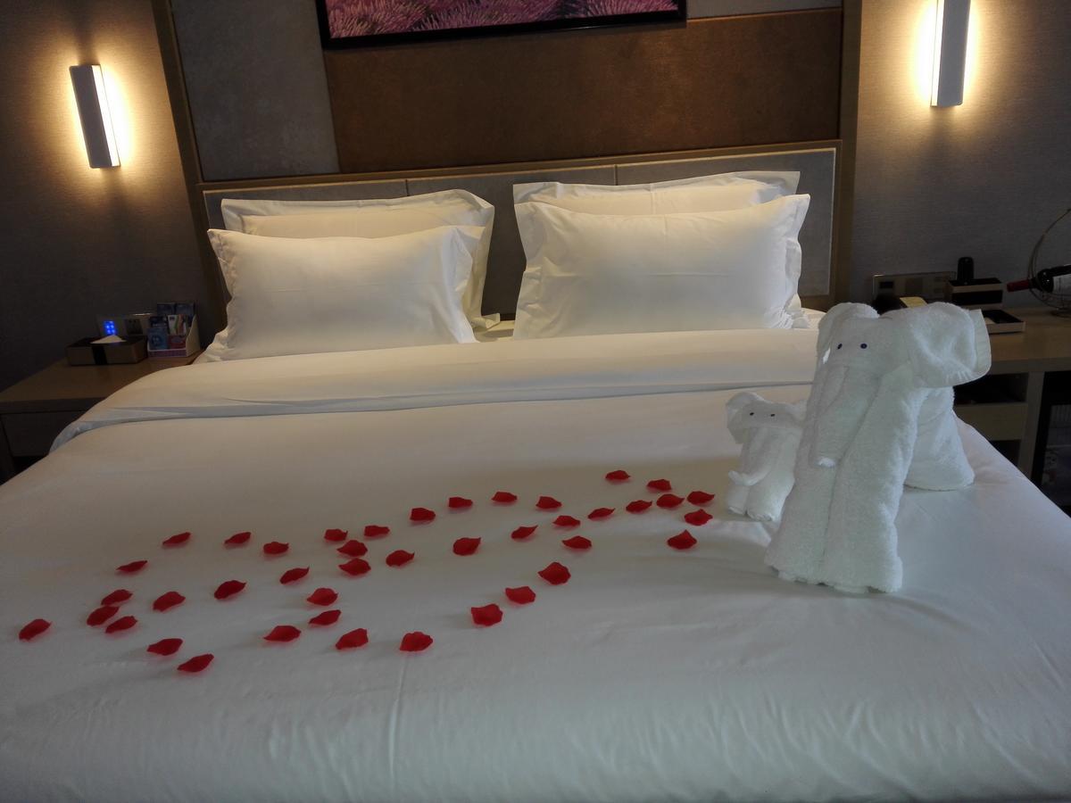 Lavande Hotel Foshan Yiwu Commodities City Eksteriør billede
